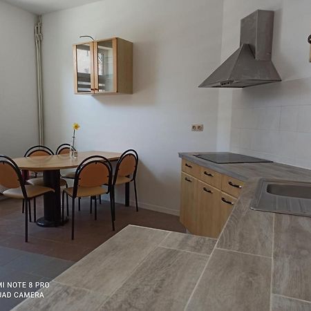 Loft Cosi A Proximite Du Centre Geographique Belge Apartment Gembloux Ngoại thất bức ảnh